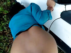 goldenshower-mom-pissing-public