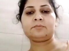 aunty-beautiful-desi-married